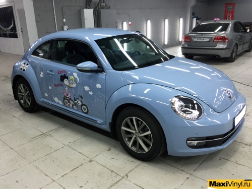 Винилография на бортах автомобиля VW Beetle